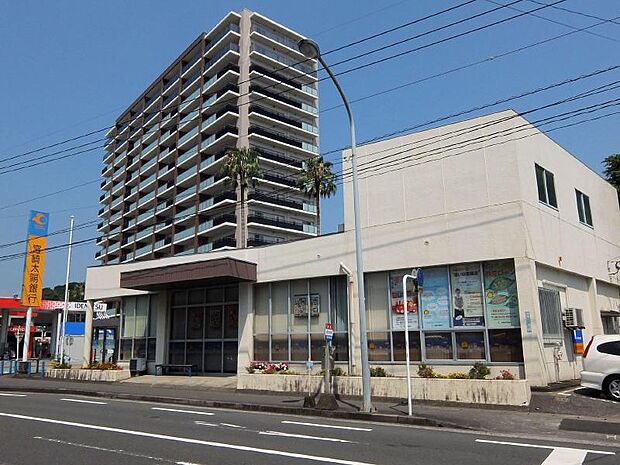 宮崎太陽銀行京塚支店です。