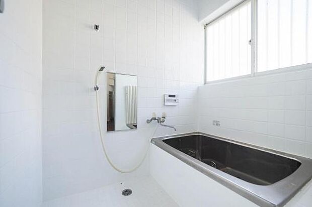 ■バスルーム■　保温性が高いステンレス浴槽仕様のバスルーム