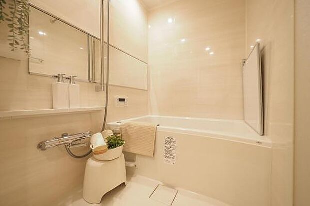 ■浴室■　快適なバスタイムを演出する広々サイズのゆったりバスルーム