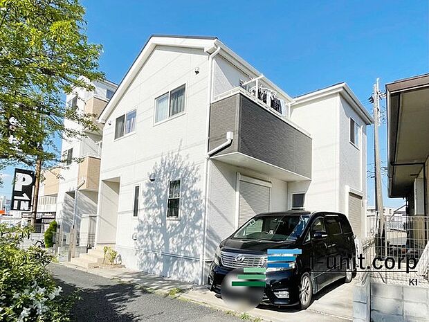 本物件は閑静な住宅街に位置しています。落ち着いた生活ができそうですね。