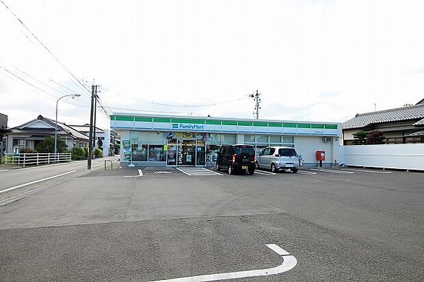 ァミリーマート岩沼中央四丁目店　約450m