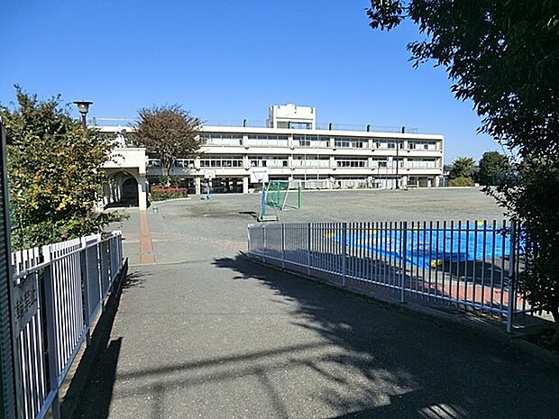 小学校 550m 鴨志田緑小学校