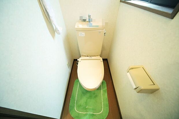 トイレは1階と、2階にございます。