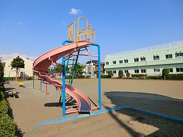 【公園】富士見2丁目2号児童遊園地まで800ｍ