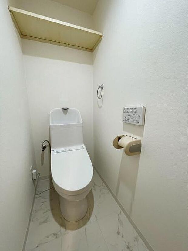トイレはワンタッチ式の操作パネルです 