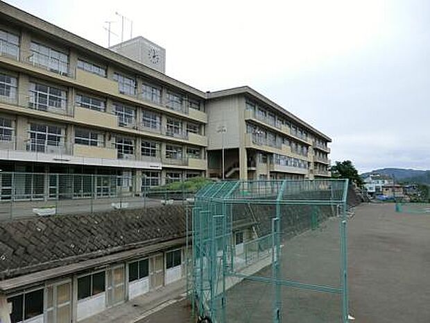 【中学校】串川中学校まで1709ｍ