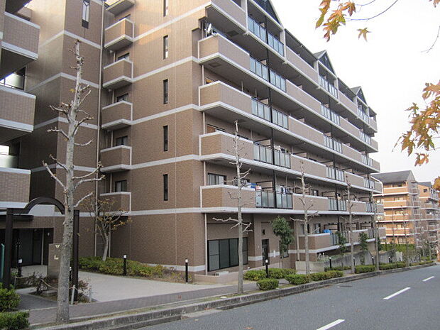 神戸北町ウィルコートＢ棟(4LDK) 4階の外観