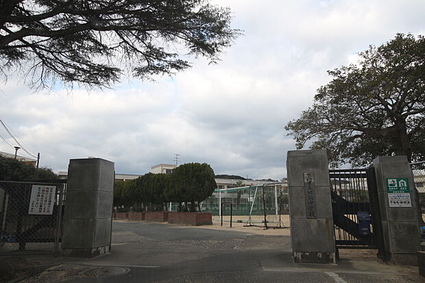 下関市立日新中学校（1036m）