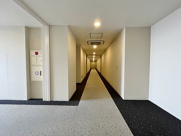 　ホテルライクな内廊下設計　外部からの目線を気にせずに快適に生活できます
