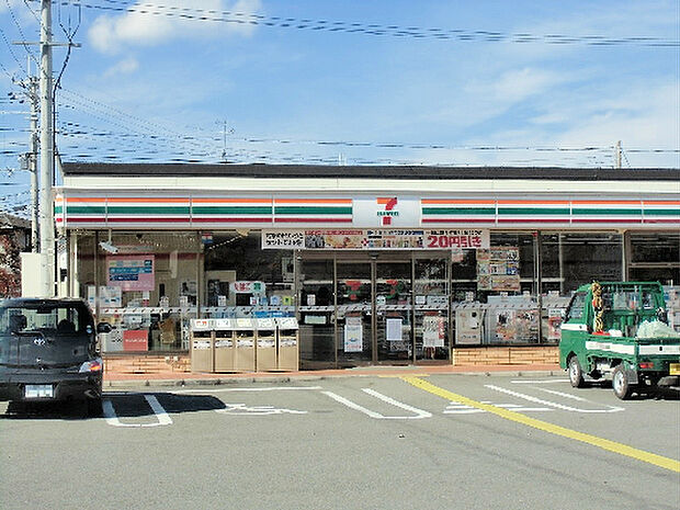 セブンイレブン近江八幡駅東店（410m）
