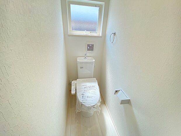 2階トイレ 洗浄機能付き