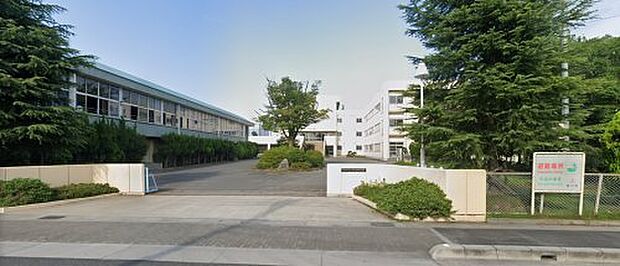 【中学校】吉川市立中央中学校まで1187ｍ