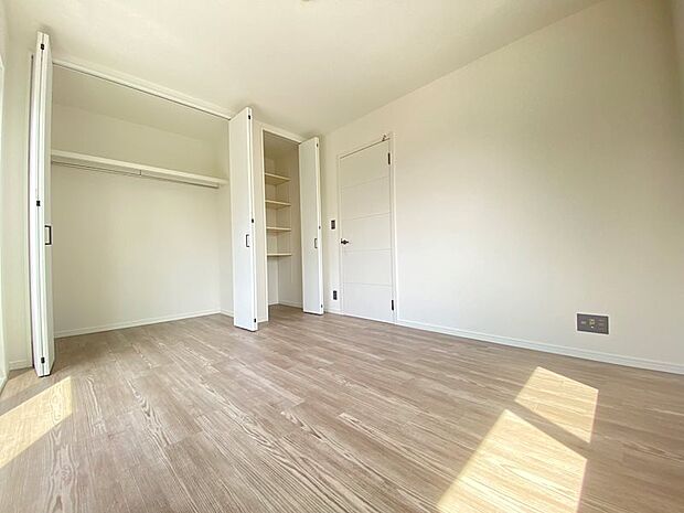 各居室はシンプルなデザイン♪あなただけのこだわりの詰まった空間を演出できます！