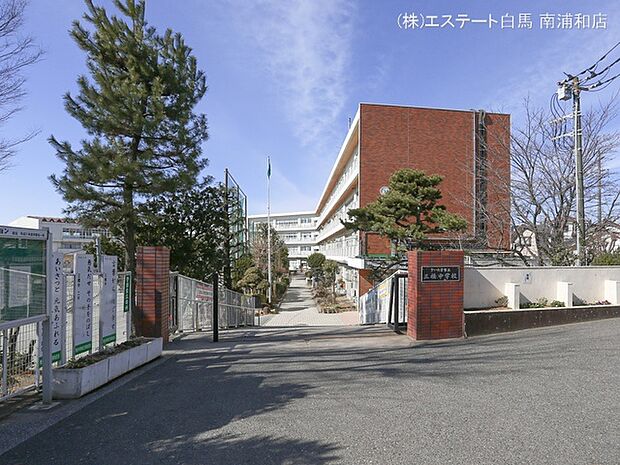 さいたま市立三橋中学校（900m）