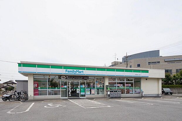 ファミリーマート 所沢宮本町二丁目店（500m）