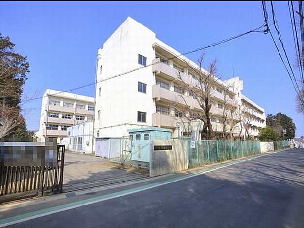 船橋市立法田中学校 850m