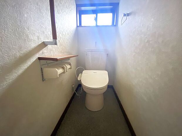 嬉しい温水暖房便座のトイレです