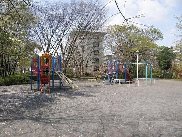【公園】館第2児童公園まで570ｍ
