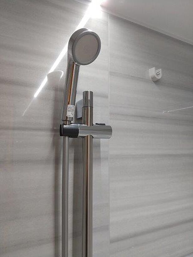 シンプルでおしゃれなデザインのシャワーです。 