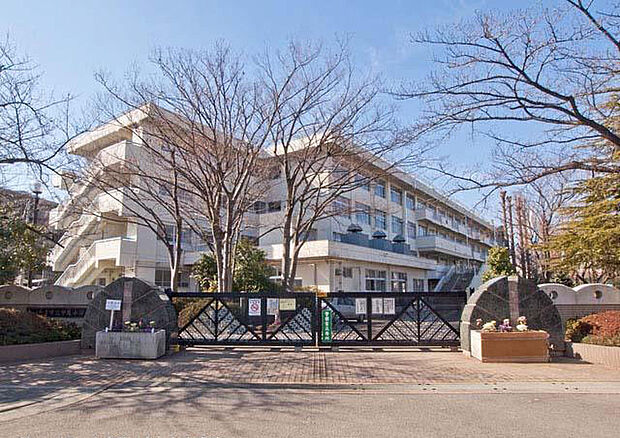 さいたま市立中尾小学校（1490m）