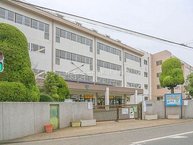 戸田中学校（1343m）