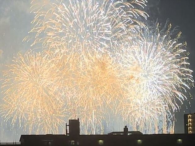 バルコニーからは戸田・板橋の花火大会が鑑賞出来ます。