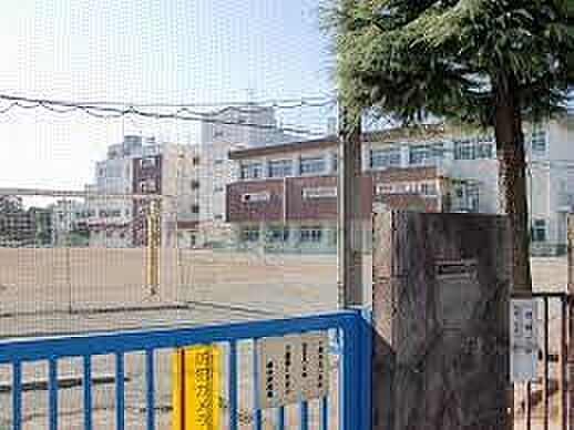 小金井市立緑中学校　約1.0kｍ 徒歩13分