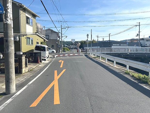 前面道路含む現地写真