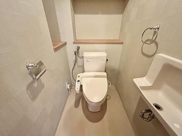 【トイレ】トイレは新品交換します。ウォシュレット付き、暖房便座のトイレになります。