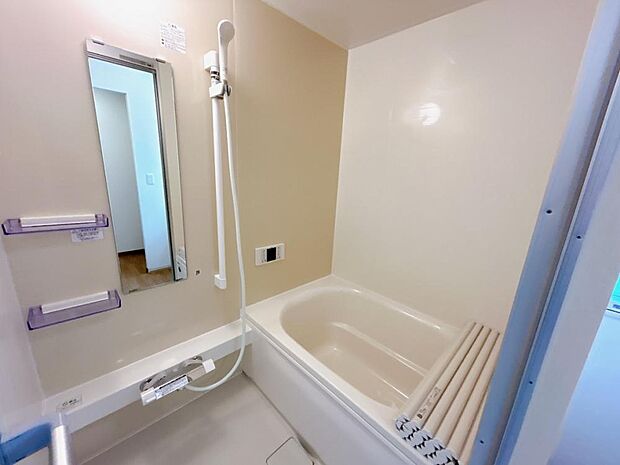 【リフォーム済】浴室部分の写真です。新品のユニットバスに交換しました。