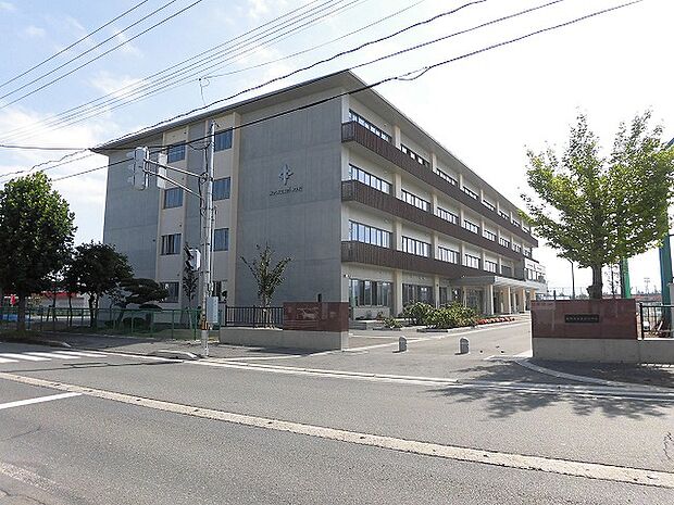 【周辺環境/中学校】米沢市立第四中学校まで2000ｍ(徒歩25分)
