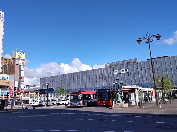 【周辺環境】JR新潟駅まで約600m(徒歩8分)です。通勤・通学で毎日利用する方にとっては、距離が近くて嬉しいですね。