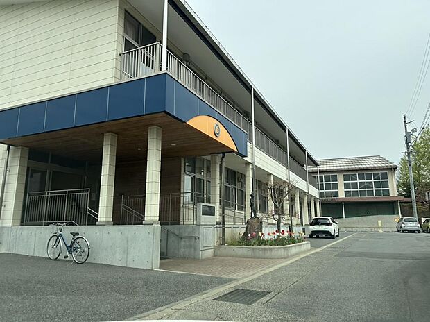 【周辺環境】長野市立三輪小学校まで約1000m （徒歩約13分）