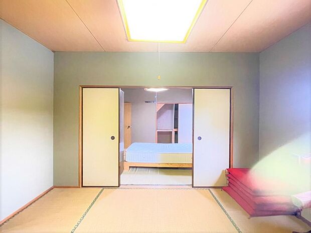 【リフォーム前/1階和室続き間】和室の続き間は畳の表替え・襖障子の張替を行います。イグサの香るゆったりとした空間です。
