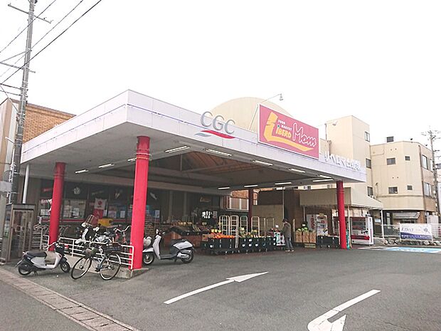 【周辺環境】リベロマム蜆塚店まで約700ｍ。近くにスーパーがあると毎日のお買い物に便利ですね。