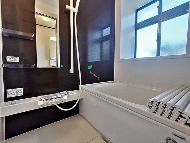 【リフォーム後浴室】浴室は、ハウステック社製の新品のユニットバスに交換しました。