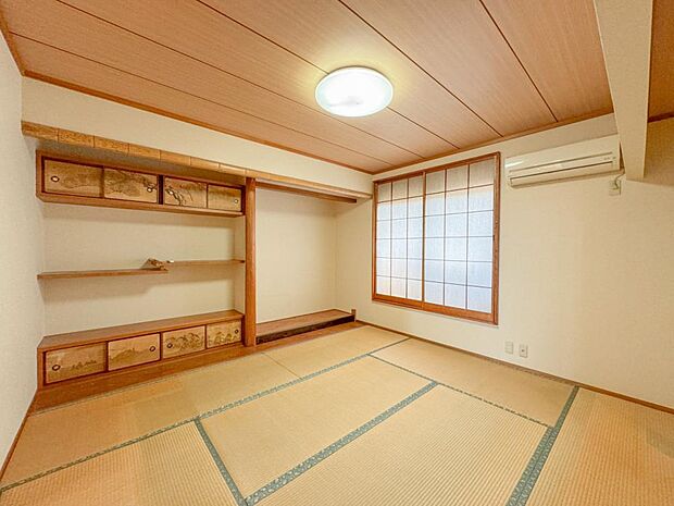 2階の6畳の和室はの写真です。