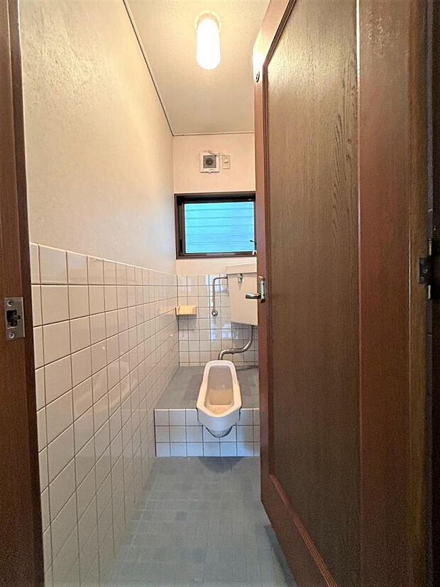 【現在リフォーム中】1階和式トイレの写真です。