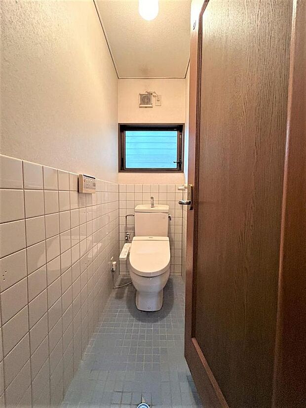 【現在リフォーム中】1階洋式トイレの写真です。