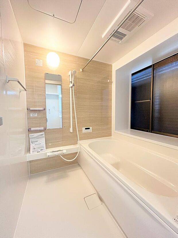 【リフォーム済】浴室はハウステック製の新品のユニットバスに交換いたしました。