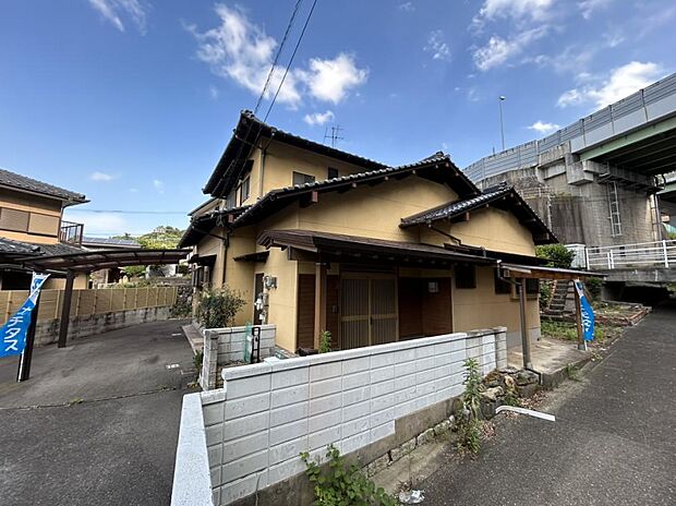             北九州市八幡東区神山町　戸建て
  