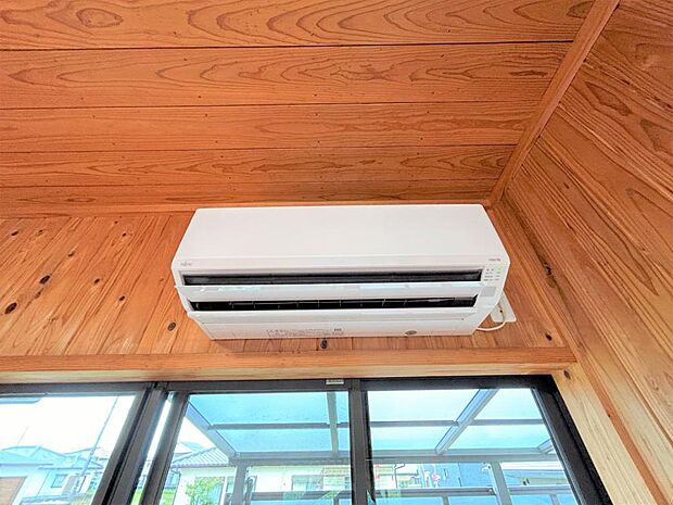 【設備写真】新しく設置したエアコンは富士通製です。