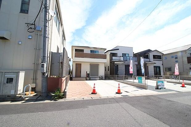 岡崎市上和田町の新築戸建です！周辺環境が大変充実しており、生活しやすい住環境です！幹線道路にも出やすくアクセス良好！！