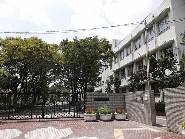 尼崎市立成文小学校