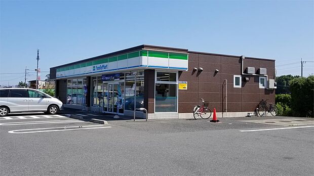 ファミリーマート桶川加納店（3835m）