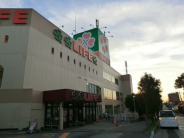 スーパー 350m ライフ増尾店
