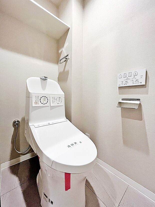 内装〜toilet〜　清潔感のあるトイレ 