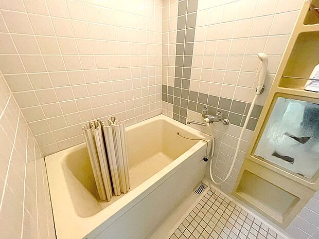 内装〜bathroom〜 白を基調とした浴室