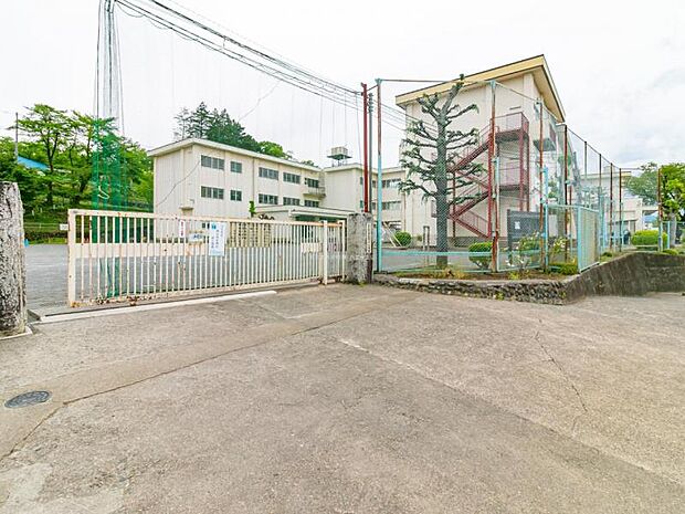 八王子市立川口小学校迄1250ｍ