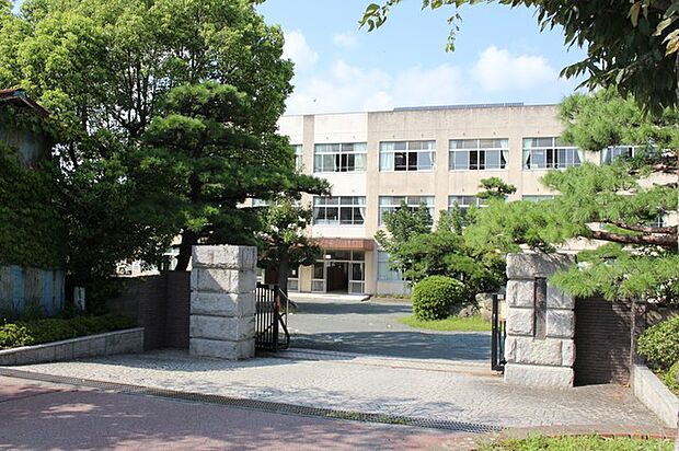 東田小学校（350m）